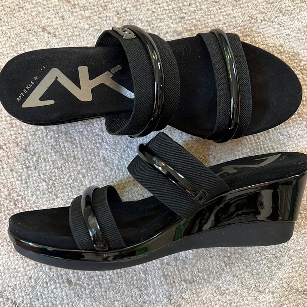 Ann Klein Sport black sandals size 8